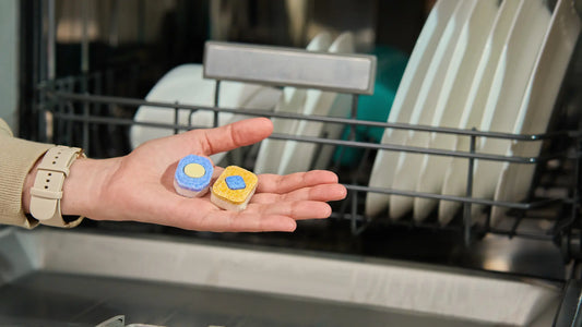 Spülmaschine richtig reinigen – so bleibt Ihr Geschirrspüler lange einsatzbereit